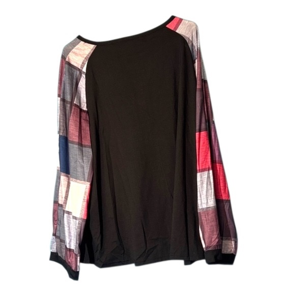 NWOT-Black and Multicolor Patchwork Sleeve Women's Blouse - Picture 3 of 8